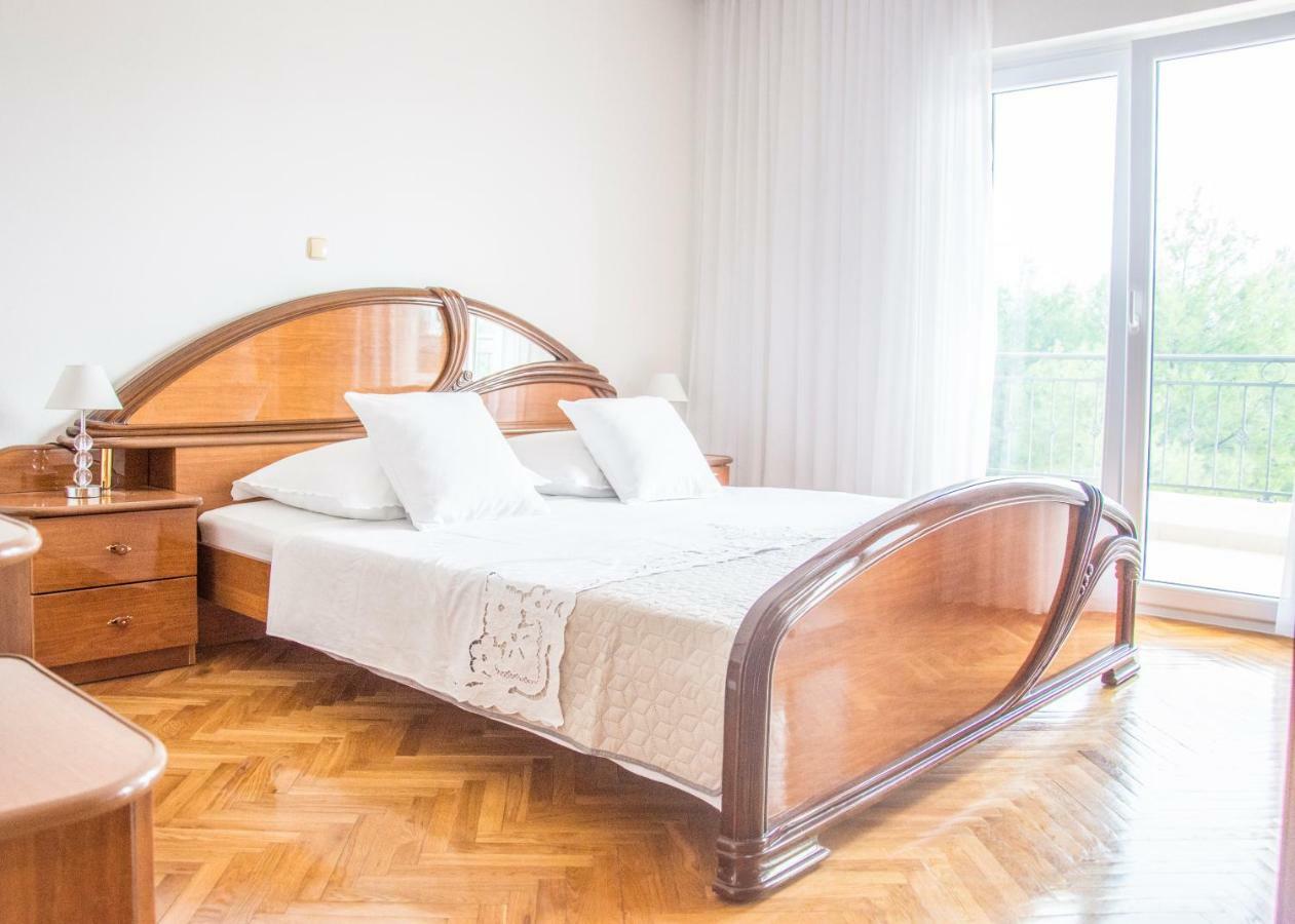Relax Inn Подстрана Экстерьер фото