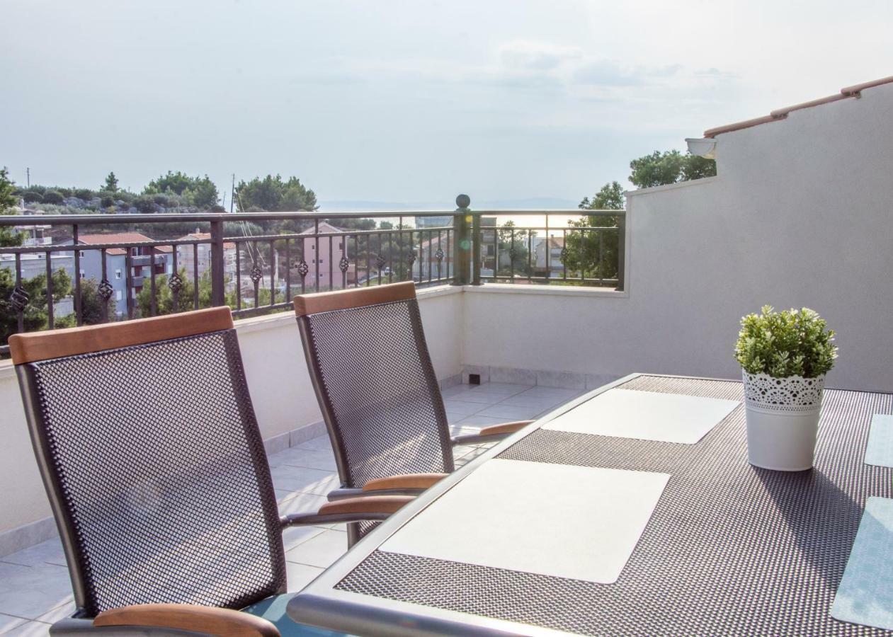 Relax Inn Подстрана Экстерьер фото