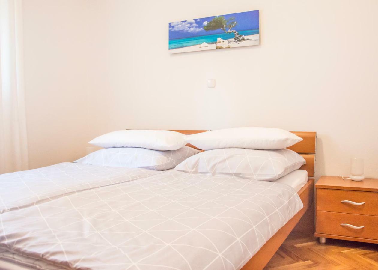 Relax Inn Подстрана Экстерьер фото